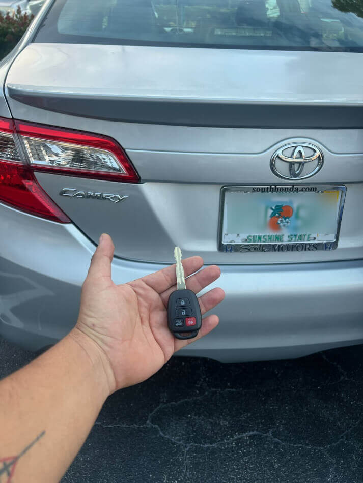 Car Key FOB Replacement-Key Largo Island Locksmith Tavernier Islamorada FL 33037